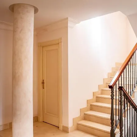 Hébergement de vacances House In Puerto Banus And San Pedro 50m From The Sea With Private Pool