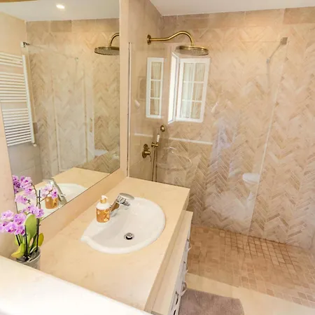 Hébergement de vacances House In Puerto Banus And San Pedro 50m From The Sea With Private Pool *
