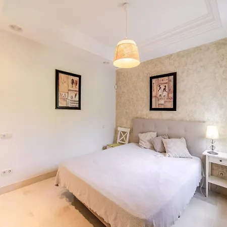Hébergement de vacances House In Puerto Banus And San Pedro 50m From The Sea With Private Pool Marbellac